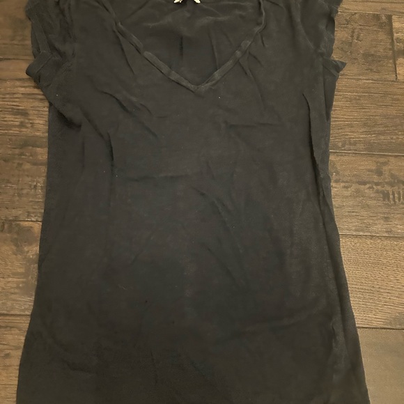 Club Monaco, XS, navy blue tshirt - Picture 3 of 3